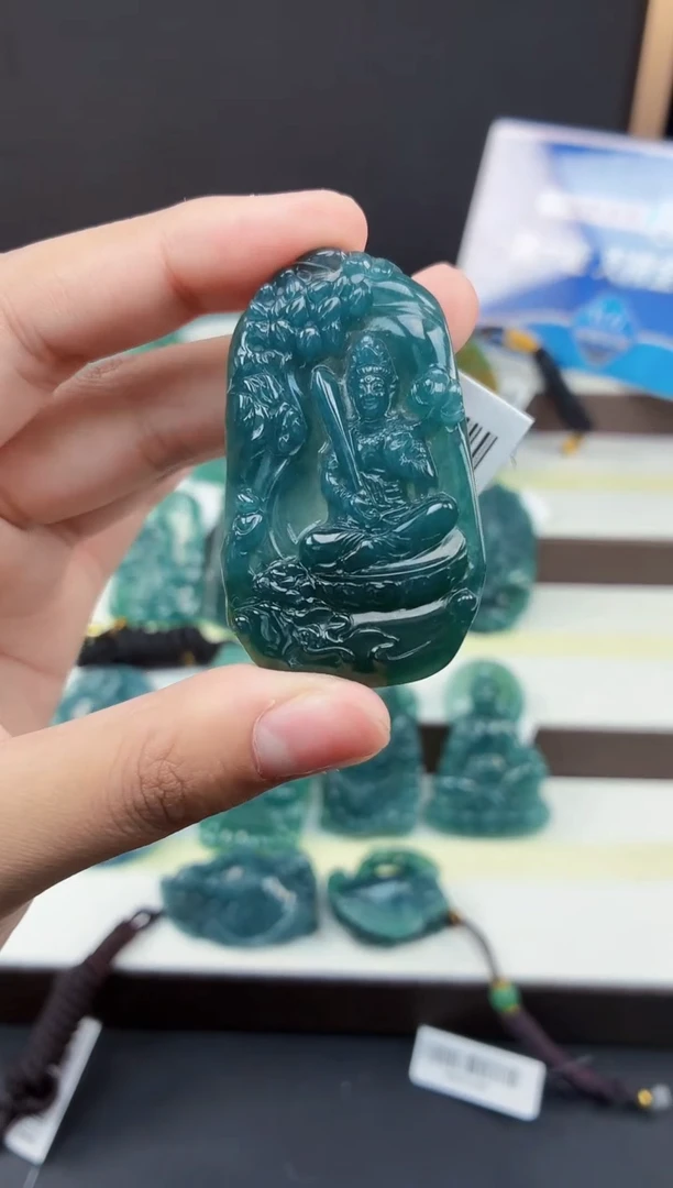 颈饰未镶嵌翡翠DLZ25113051