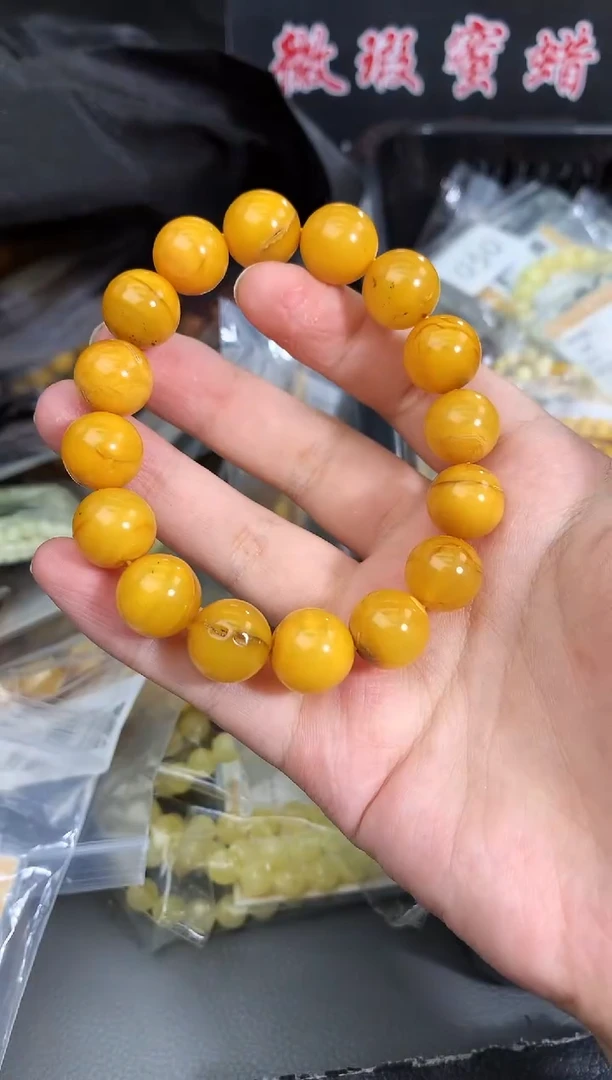未镶嵌琥珀珠宝奇石100