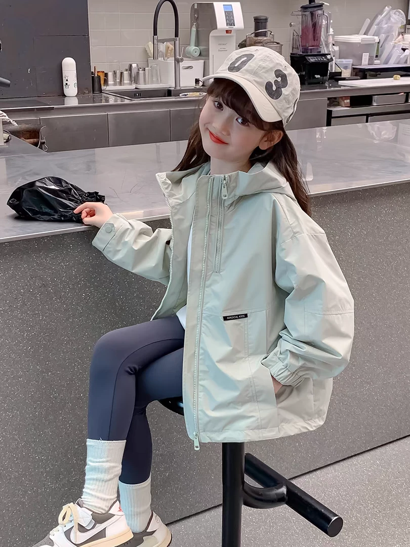 女童外套连帽冲锋衣春秋款2025新款儿童秋装衣服洋气童装女孩上衣