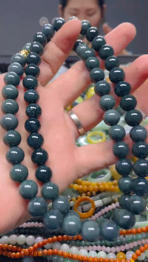 翡翠未镶嵌颈饰10mm/C翡翠A货,1件也是批发价