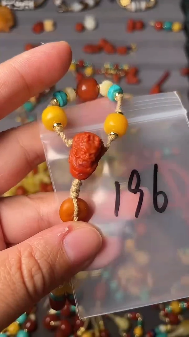 未镶嵌配饰南红玛瑙196