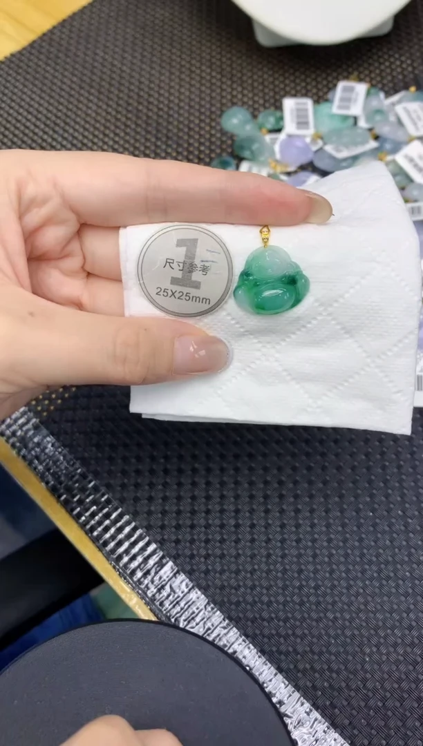 颈饰18K金镶嵌翡翠11111111