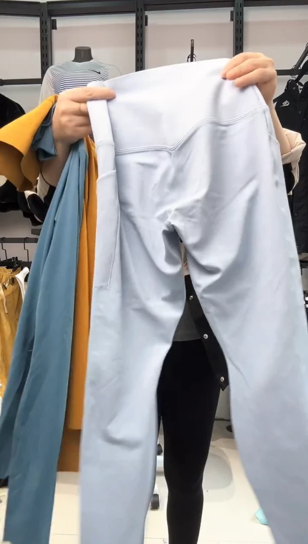 2135编码  瑕疵直播间过款为准 尺码