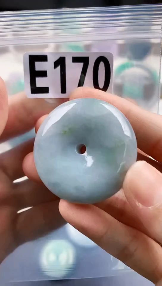 颈饰未镶嵌翡翠天然翡翠吊坠挂饰