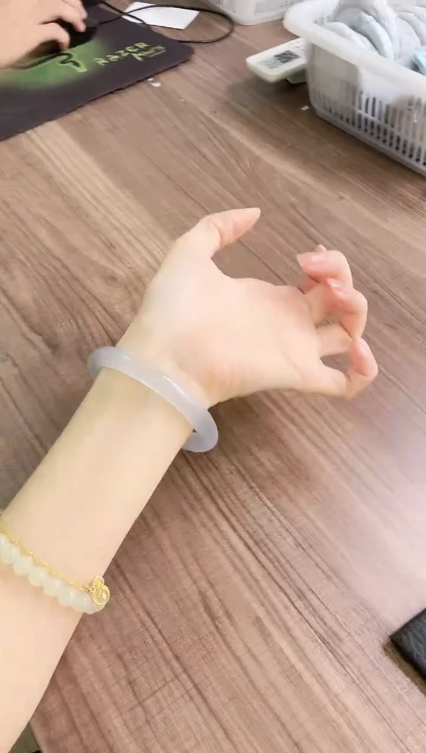 未镶嵌手镯石英质玉361-62