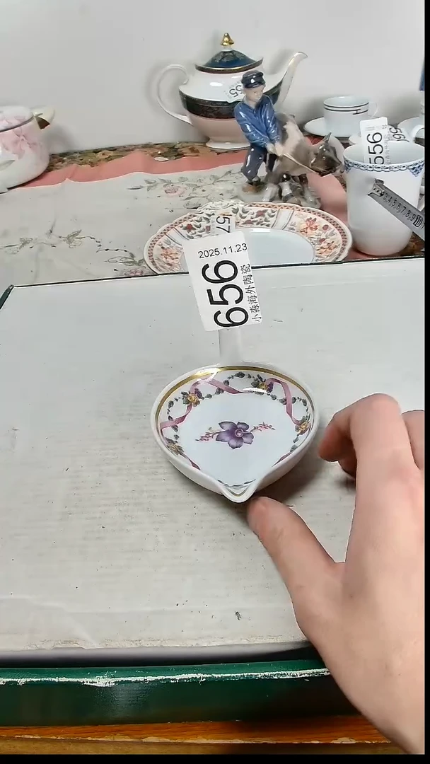 瓷片蒙***丁小淼海外陶瓷工艺品