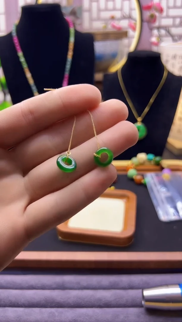 【闪购商品】翡翠耳饰14K金镶嵌E225