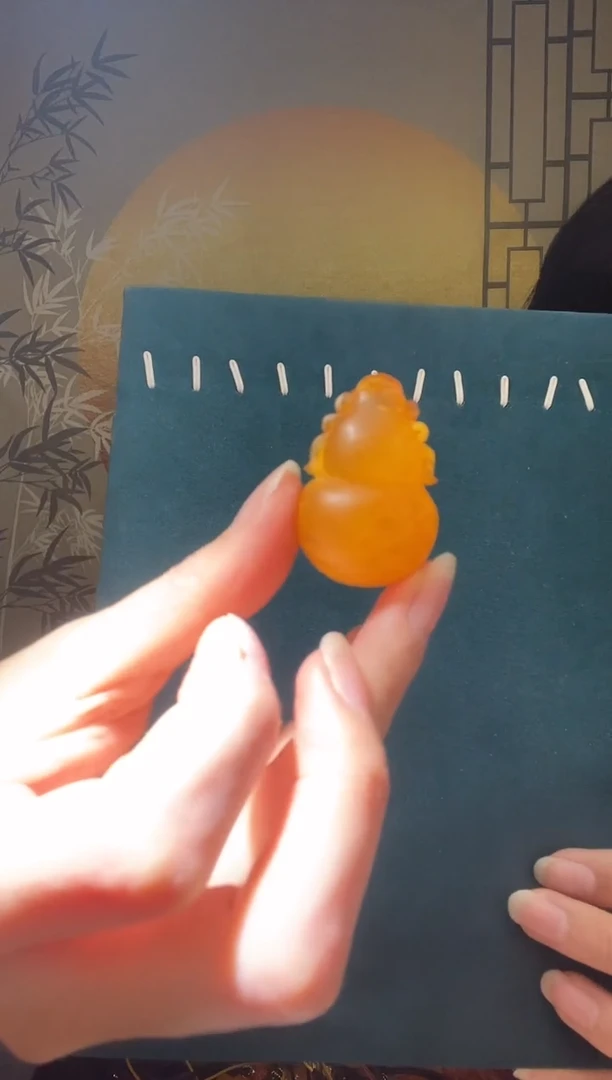 【闪购商品】琥珀裸石未镶嵌A0170天然蜜蜡绑绳