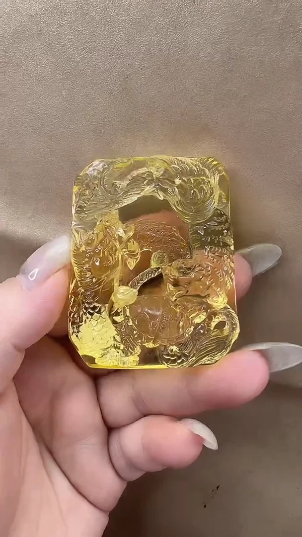 琥珀颈饰未镶嵌吊坠