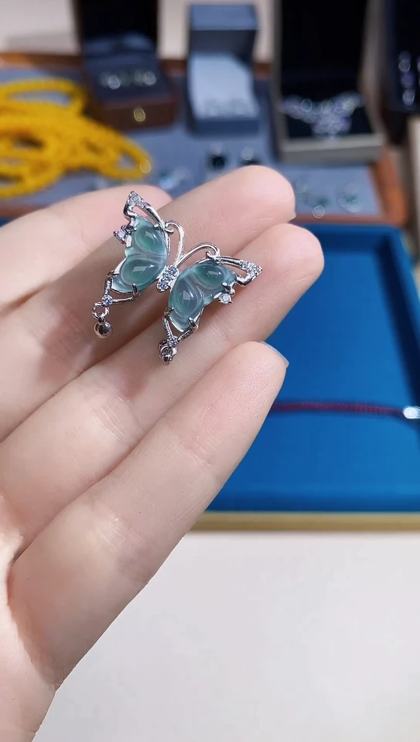 【闪购商品】翡翠吊坠(不含链)合金多样性 发其一  【32】