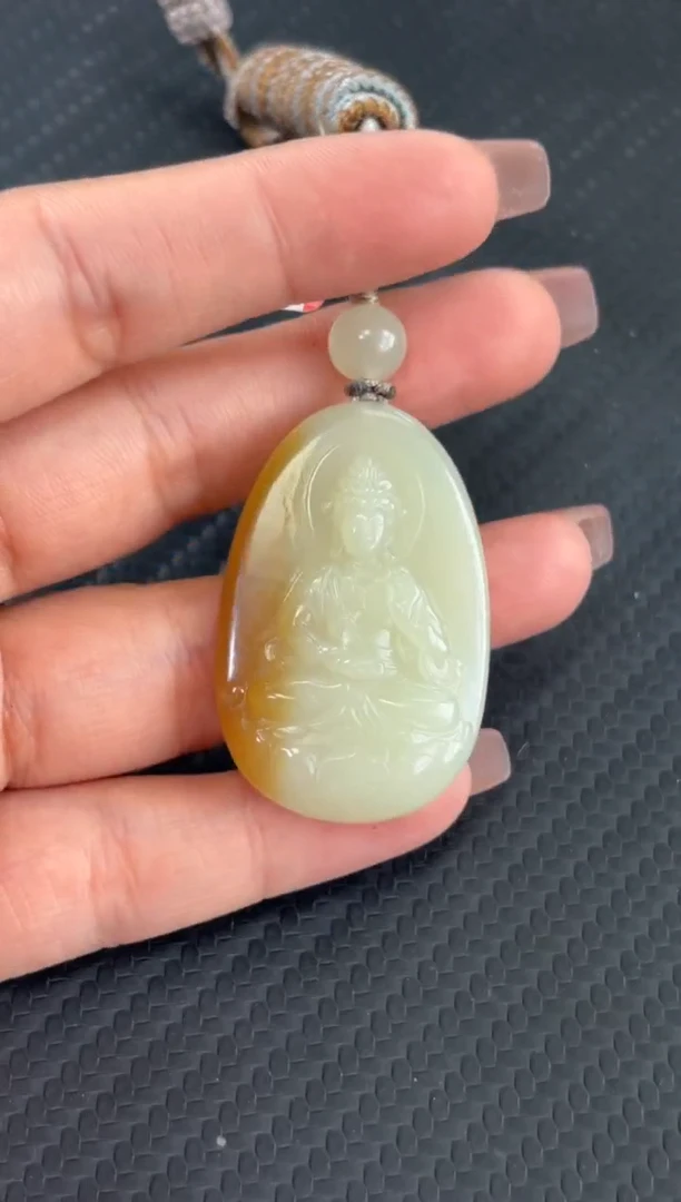 和田玉未镶嵌吊坠(赠链)若羌微色差吊坠m