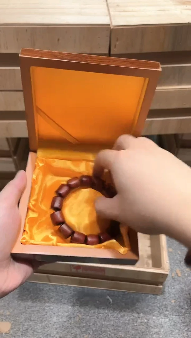 陈氏文玩云仓木制类手串无礼盒