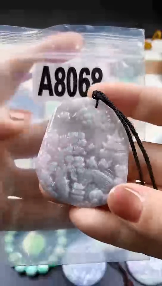 颈饰未镶嵌翡翠天然翡翠吊坠挂件