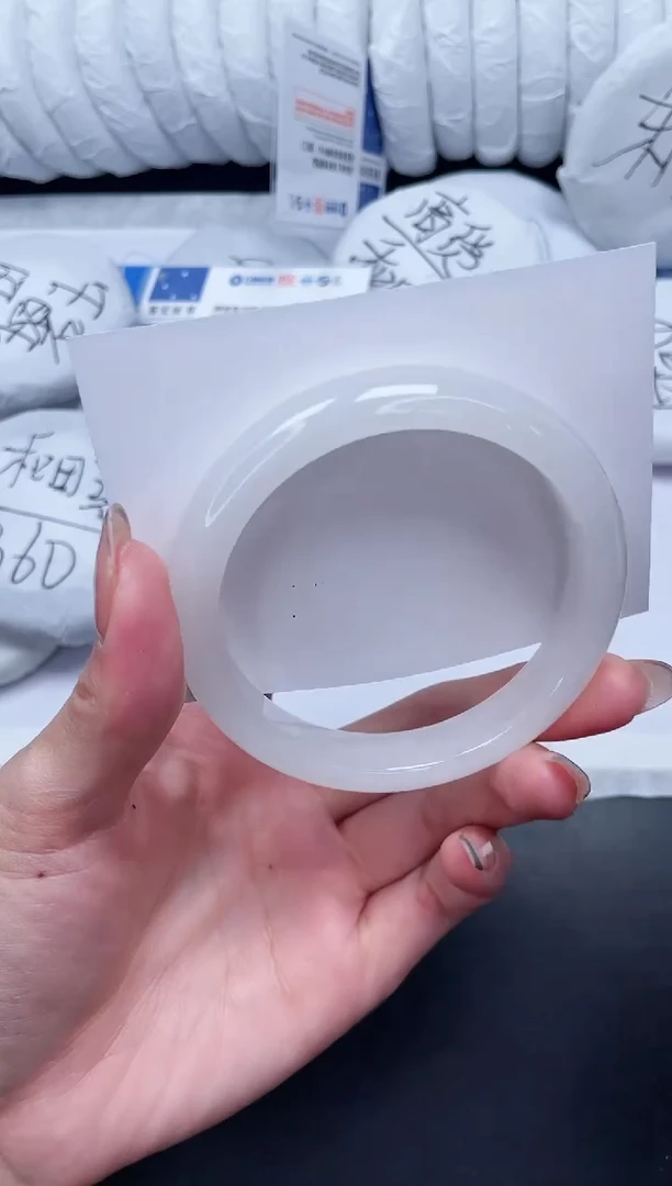未镶嵌手镯石英质玉122-61.5BYG