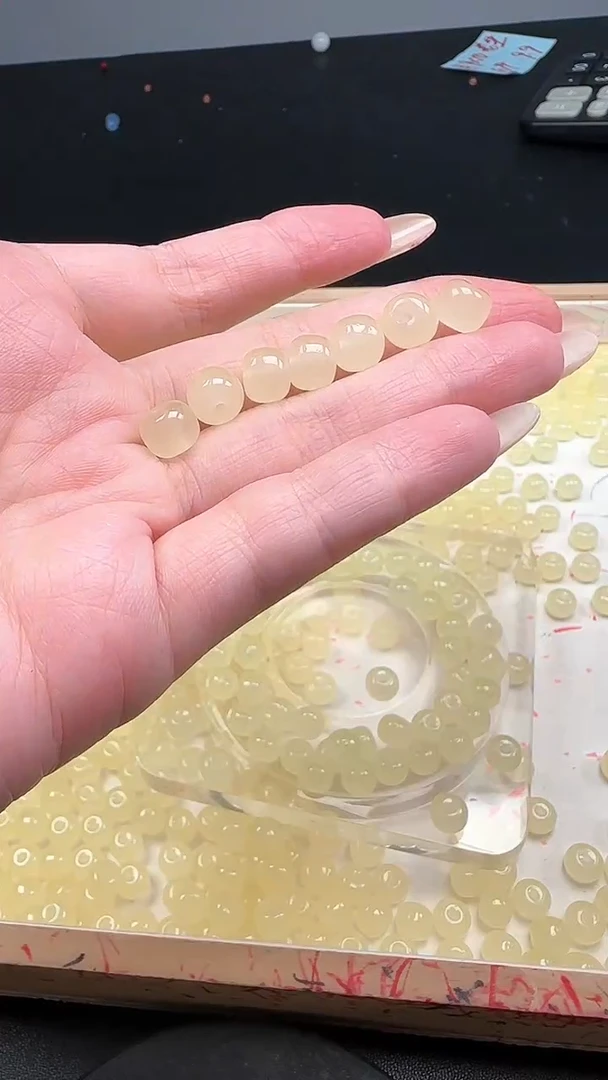 未镶嵌和田玉珠宝半成品蜂蜜水N434卡6*8MM 15颗