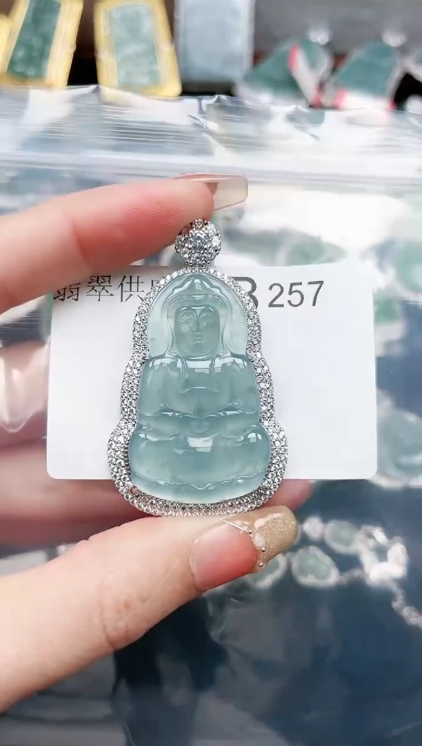 【闪购商品】翡翠颈饰未镶嵌257赠皮绳