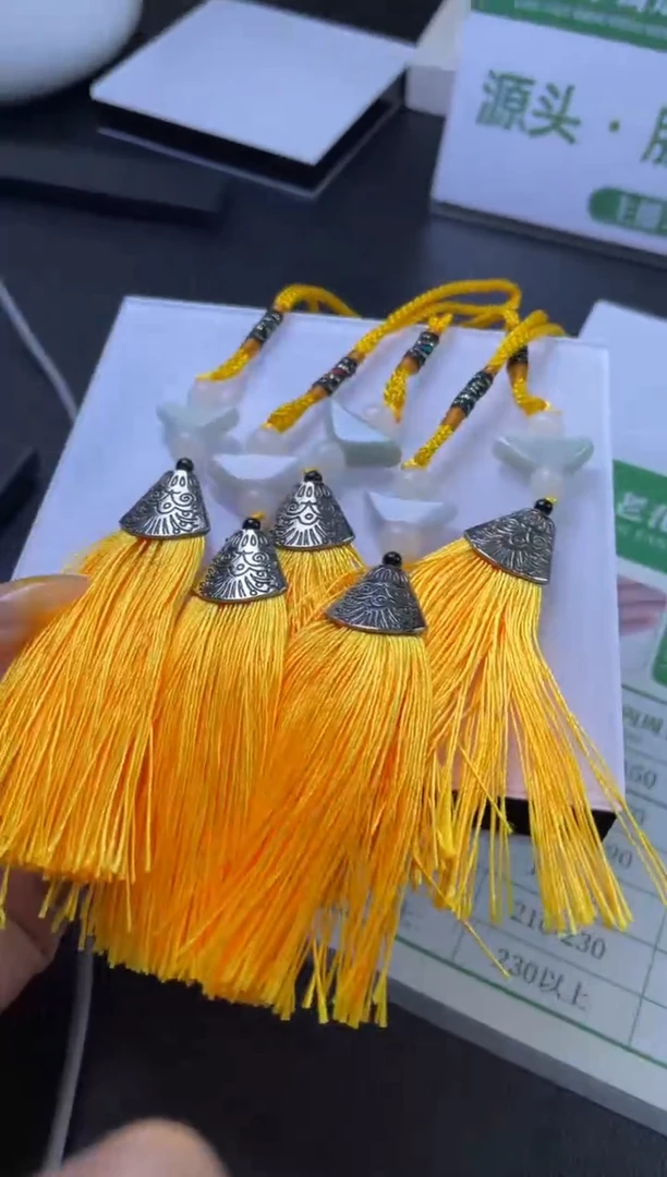 【闪购商品】翡翠挂件未镶嵌W001-001多样性发一