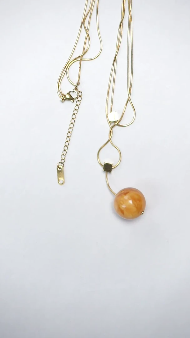 【闪购商品】未镶嵌琥珀颈饰花蜡圆珠吊坠17mm【微瑕】