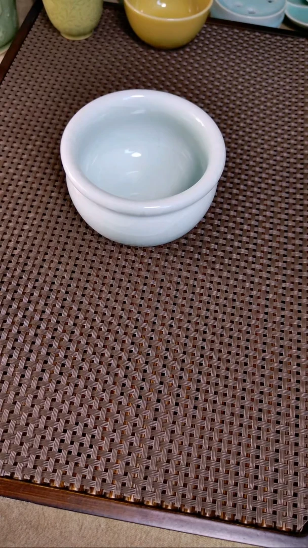 毛*和青禾月白缸杯