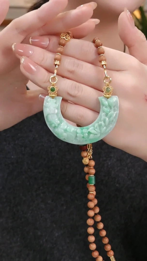 颈饰未镶嵌翡翠国风