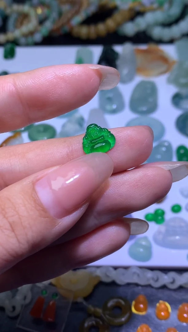 未镶嵌定制翡翠毛货