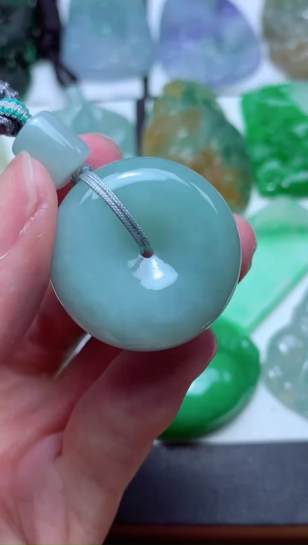 翡翠未镶嵌颈饰天然翡翠
