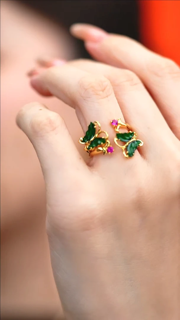 银S925镶嵌戒指翡翠l***姐新款