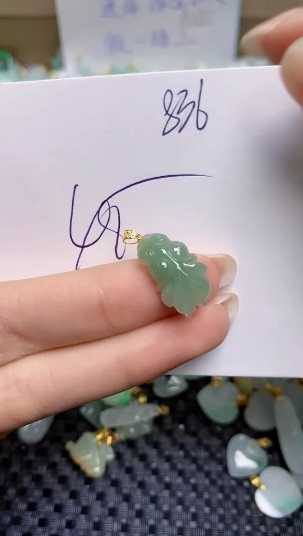 【闪购商品】翡翠颈饰18K金镶嵌天然缅甸A货翡翠