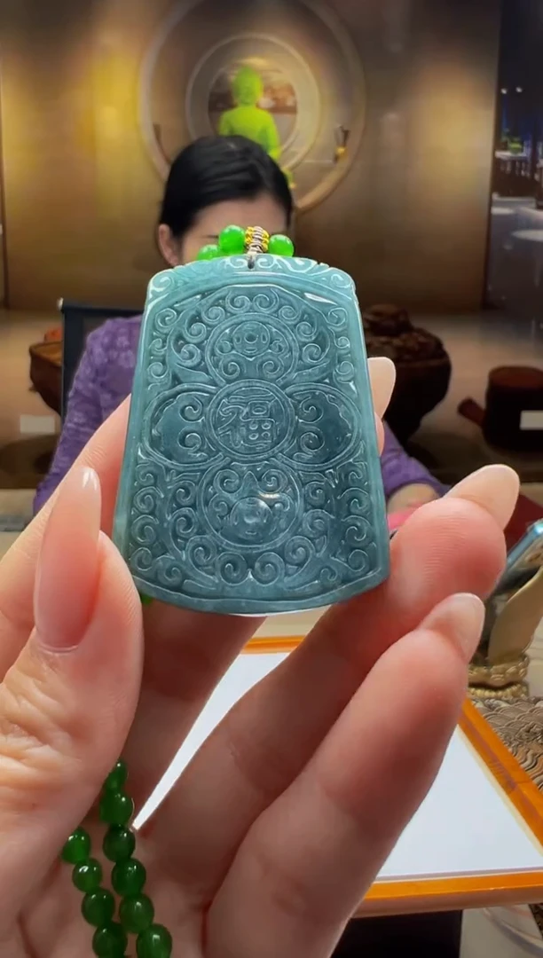 翡翠未镶嵌颈饰G2025-4-18-14