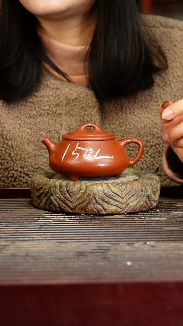 宜兴原矿紫砂壶茶壶宜兴原矿紫砂壶茶壶150C