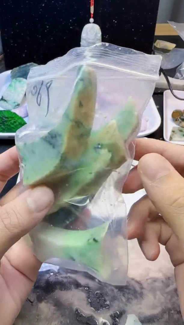 颈饰未镶嵌翡翠若**艺069天然A货翡翠