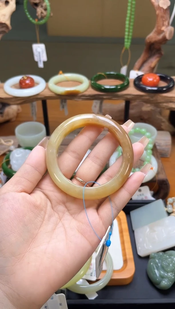 未镶嵌手镯和田玉若羌糖黄玉 56+圈 1号