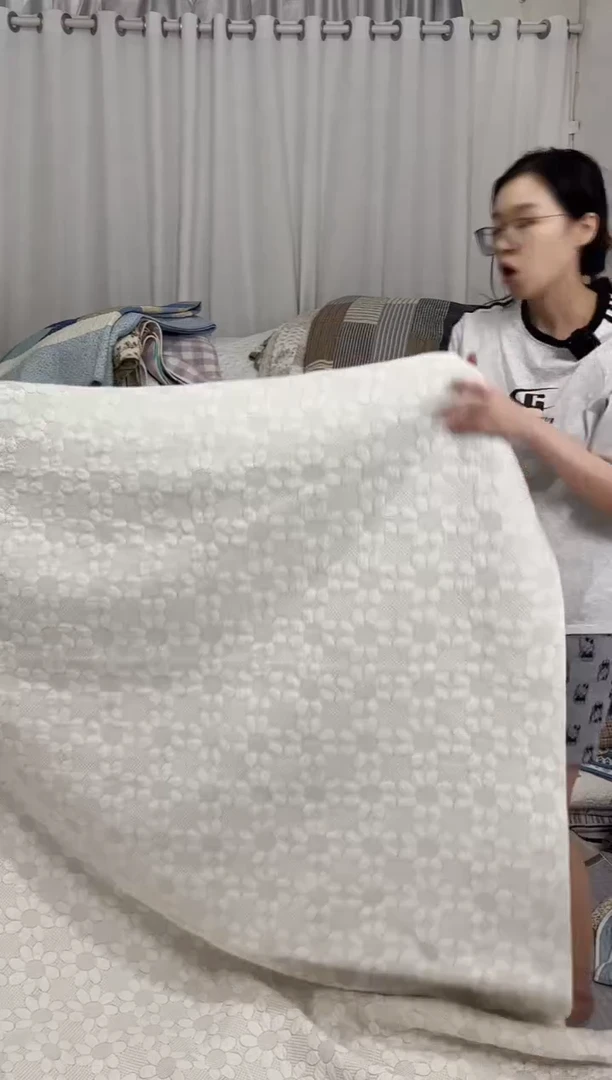 棉220*250白色太阳花