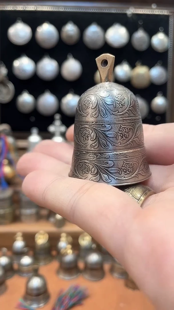 黔*三硬币加长款一克朗