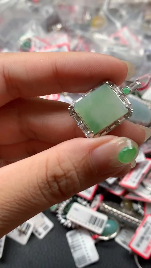 银S925镶嵌戒指翡翠天然A货缅甸翡翠