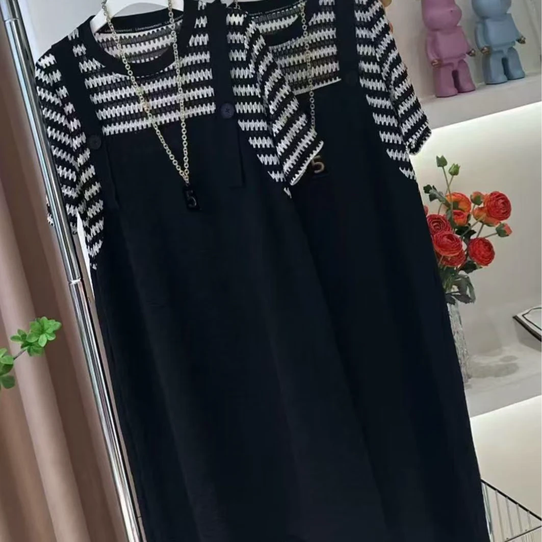 胖妹妹大码显瘦假两件圆领短袖连衣裙夏季宽松韩版时尚拼接中长裙