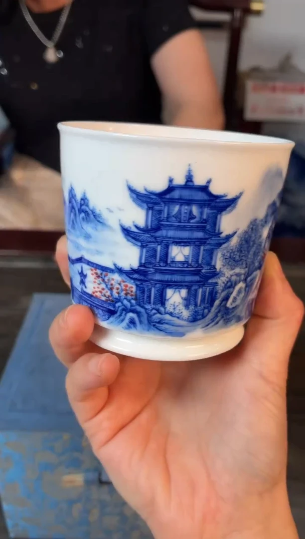 瓷片吴小琴