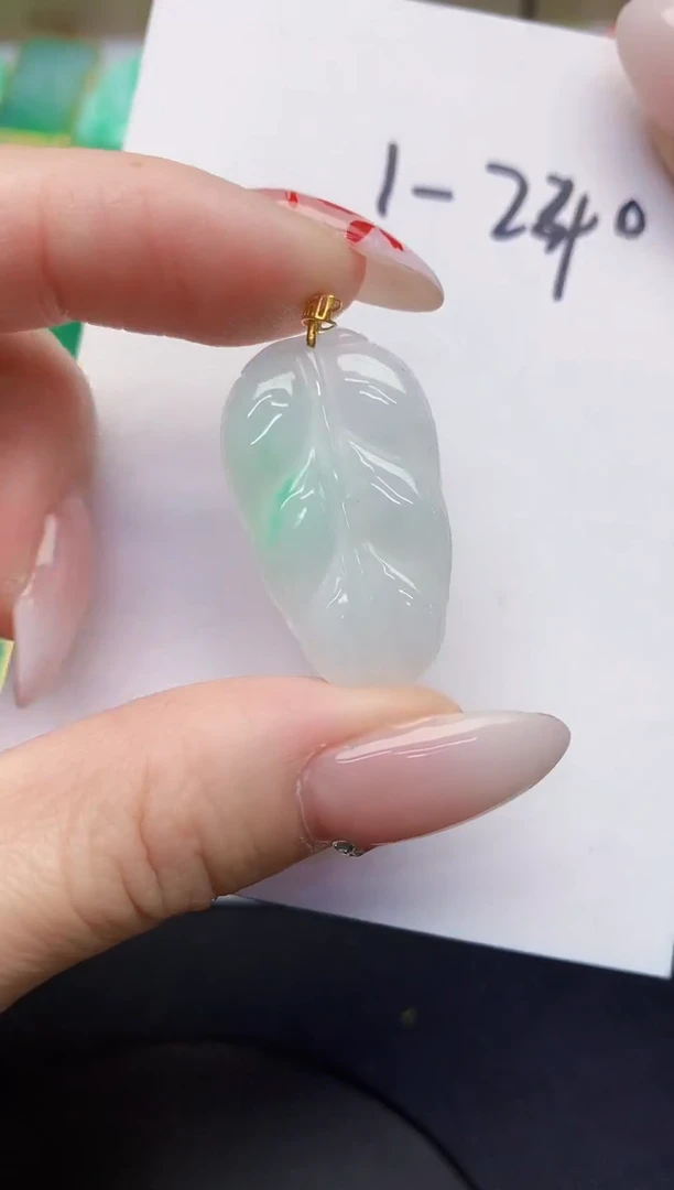 【闪购商品】翡翠颈饰18K金镶嵌0000000000