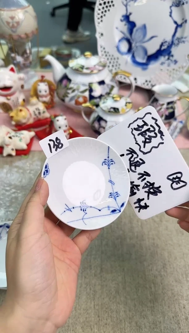 瓷片泡泡家的瓷器真好看