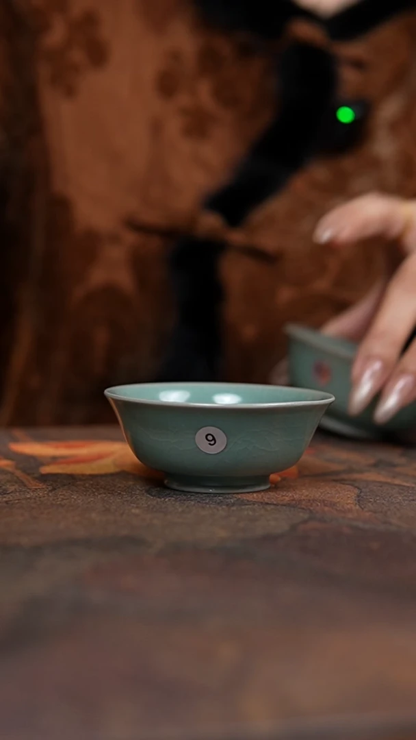 瓷片帝****勒仿古翡翠绿釉若琛杯一级10