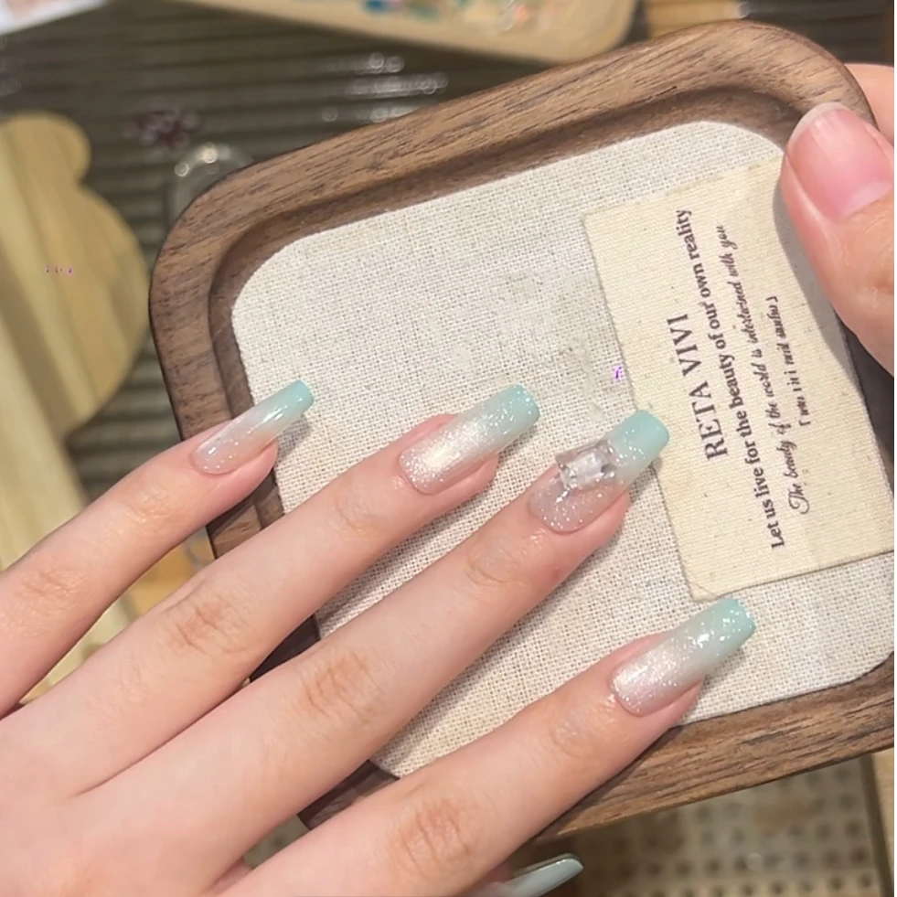 【薄荷漫波】薄荷猫眼穿戴甲，显白简约美甲