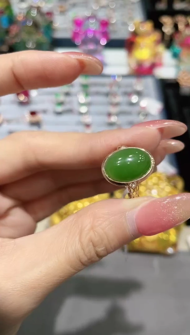 和田玉戒指18K金镶嵌戒指