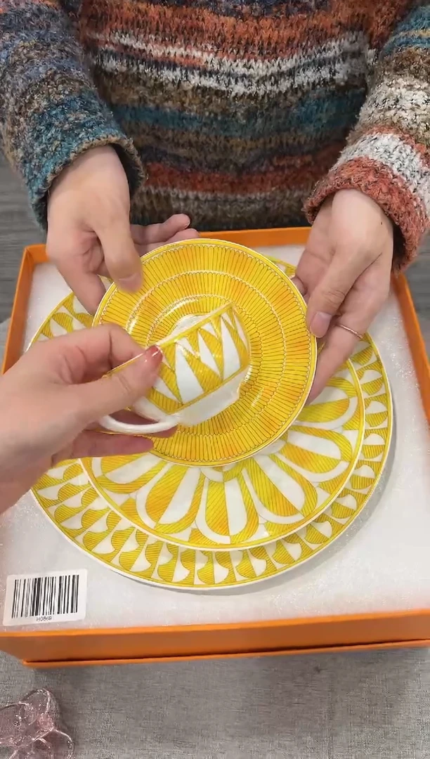 【闪购商品】杯H896--------------