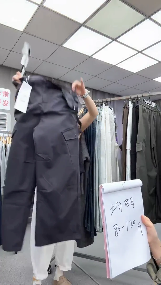 均码   大哥家漂亮衣服漂亮颜色