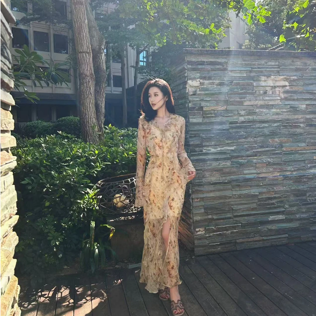 ｛三免一清仓福利｝【沙漠玫瑰】夏季法式轻奢设计感荷叶边碎花连衣裙