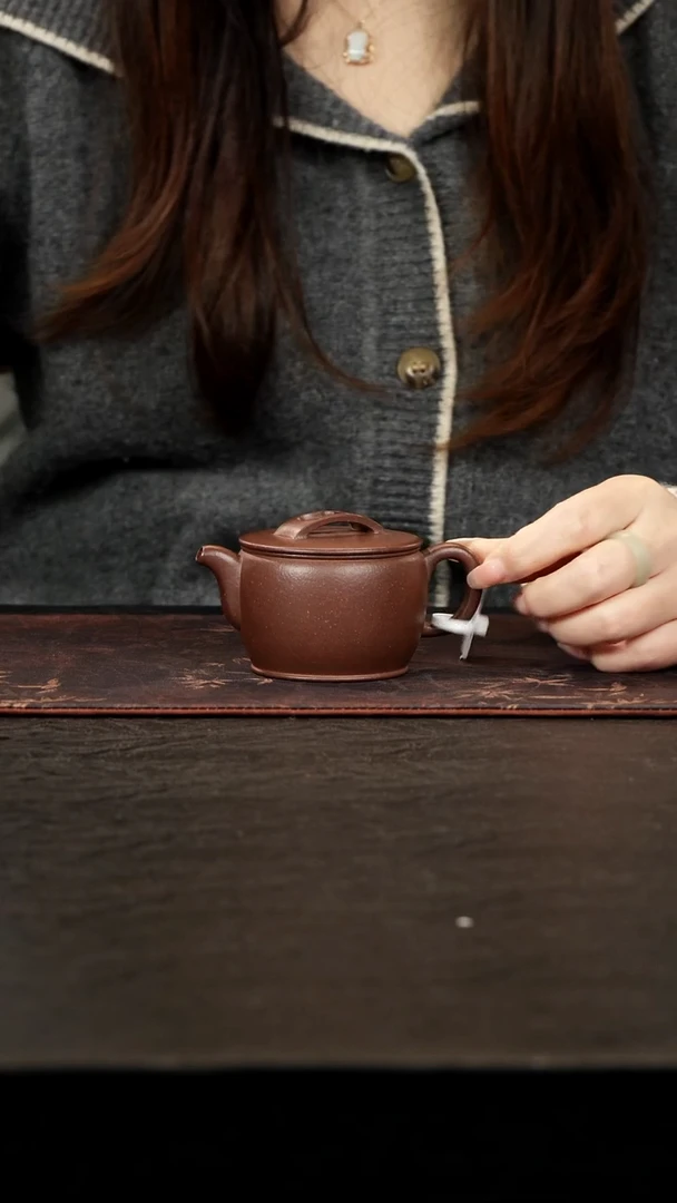 茶壶紫砂老紫泥面刚汉瓦120cc1