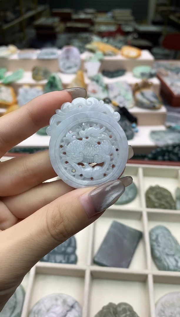 颈饰未镶嵌翡翠1