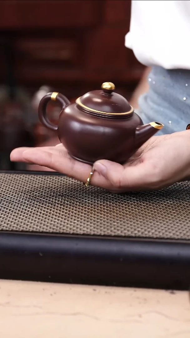 茶壶紫砂用****?四号井茄皮紫泥描金水平140cc