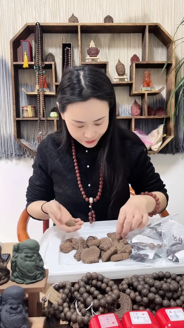 【闪购商品】泥塑安宫香方带花小蝴蝶