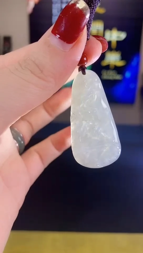 【闪购商品】翡翠颈饰未镶嵌00000018
